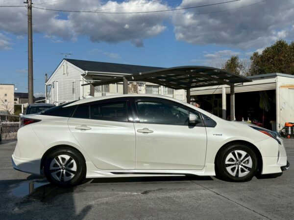 プリウス A フルエアロ