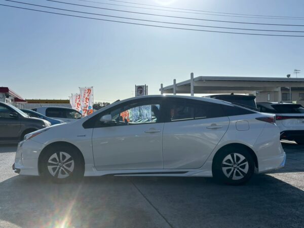 プリウス A フルエアロ