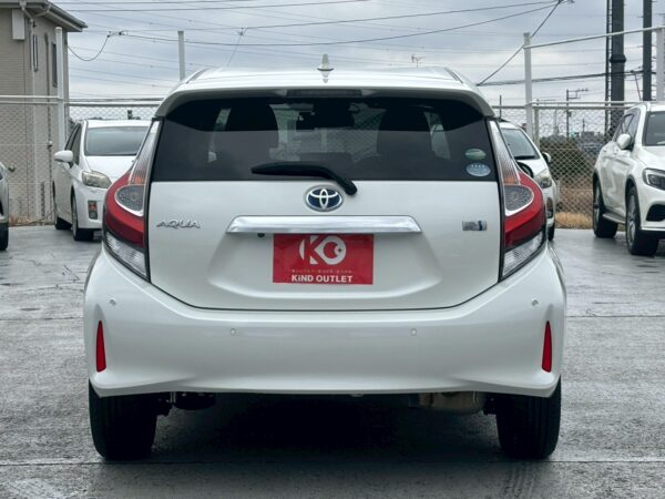 アクア Sスタイルブラック