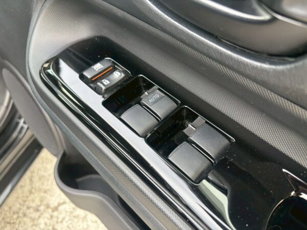 アクア　Sスタイルブラック