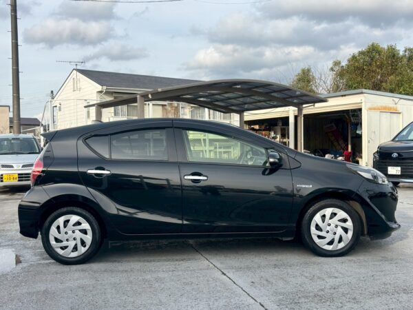 アクア　Sスタイルブラック