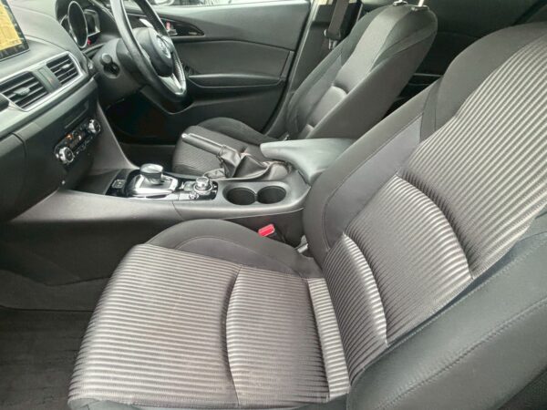 アクセラ ハイブリッドS