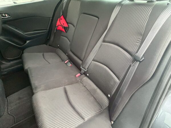 アクセラ ハイブリッドS