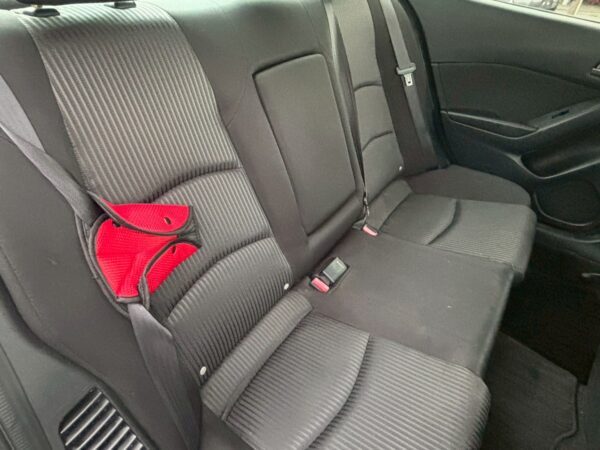 アクセラ ハイブリッドS