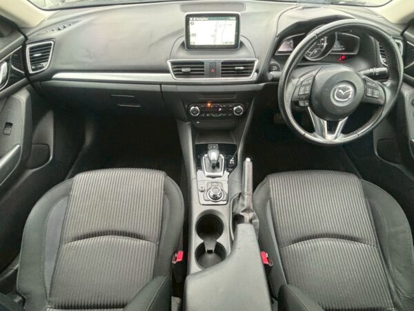 アクセラ ハイブリッドS