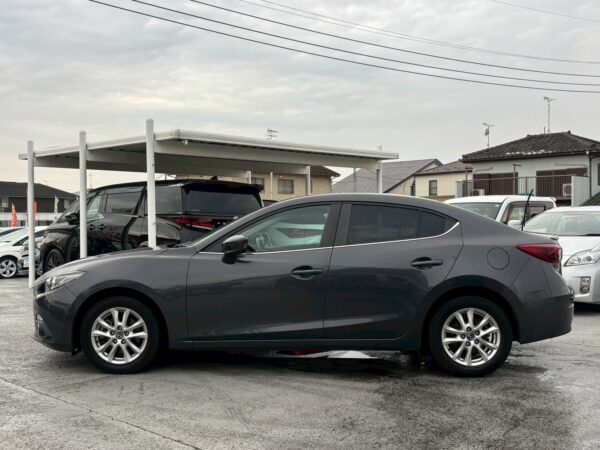 アクセラ ハイブリッドS