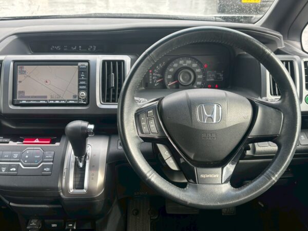 ステップワゴン SPADA Z HDDナビエディション