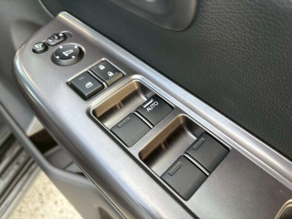 フリード　クロスター ホンダセンシング