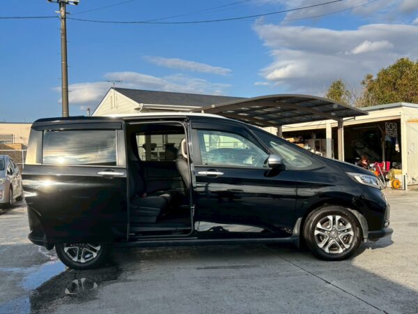 フリード　クロスター ホンダセンシング