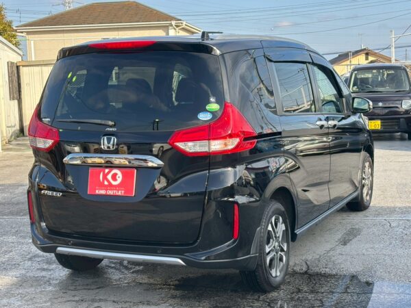 フリード　クロスター ホンダセンシング