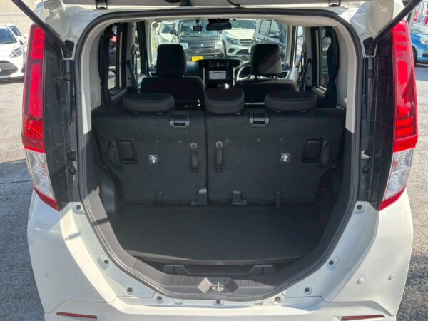 ルーミー　カスタムG