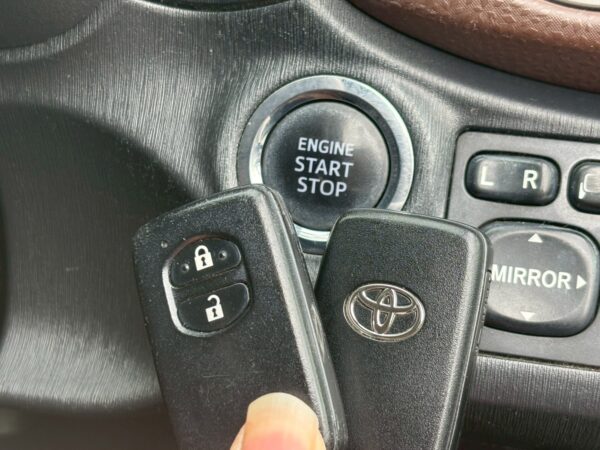 ヴィッツ　ジュエラ