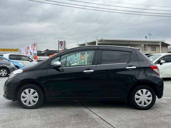 ヴィッツ　ジュエラ