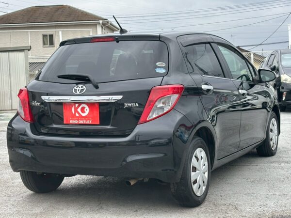 ヴィッツ　ジュエラ