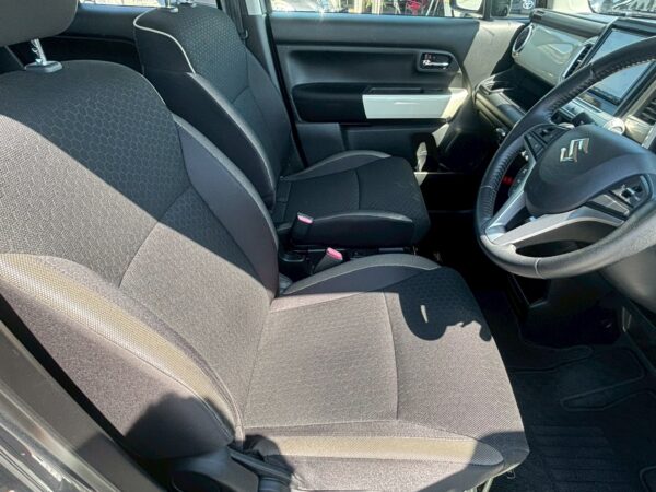 クロスビー ハイブリッドMZ