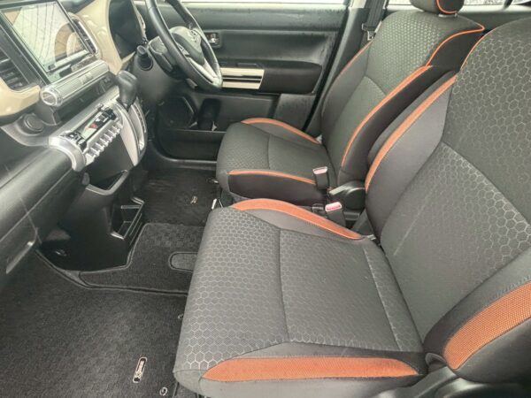 クロスビー　ハイブリッドMZ