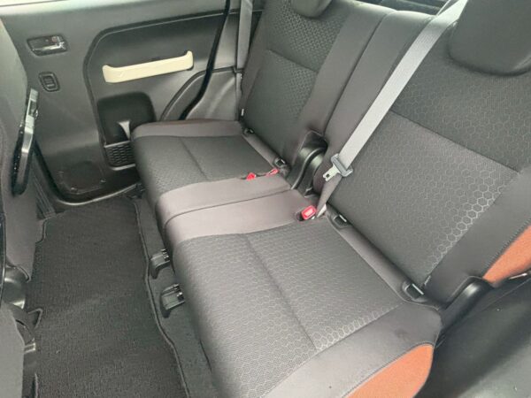 クロスビー　ハイブリッドMZ