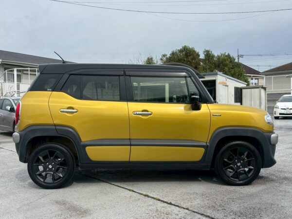 クロスビー ハイブリッドMZ