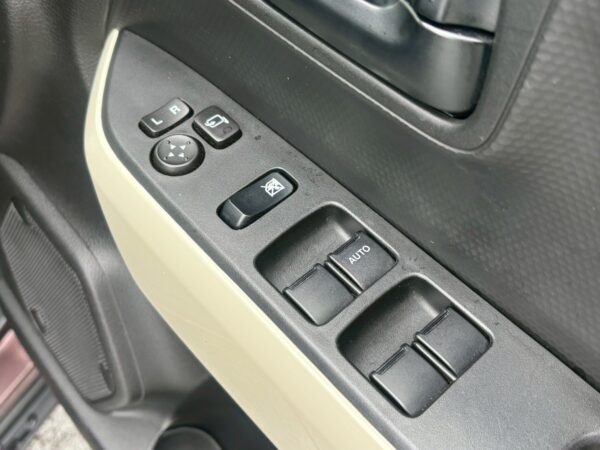 クロスビー　ハイブリッドMX