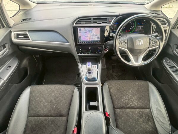 シャトル ハイブリッドX