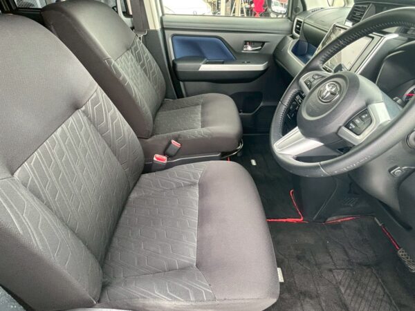 ルーミー カスタムG