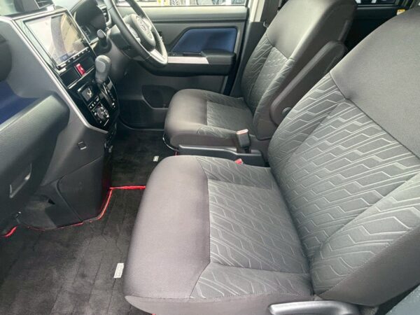 ルーミー カスタムG