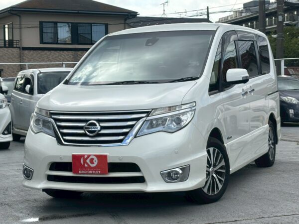 セレナ ハイウェイスターS-HV アドバンスドセーフティー